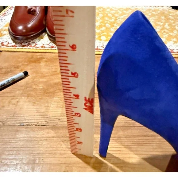 Diane Von Furstenberg Womens Blue Renee Suede‎ Pumps Size 7.5 $298.00
